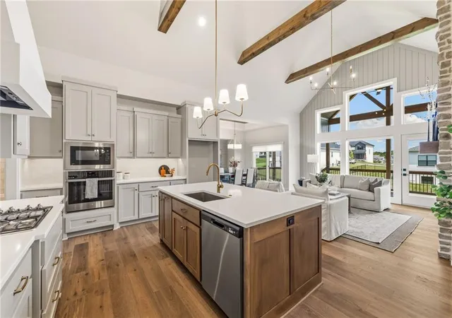 2nd image of 2226 Sw Heartland Ct, Lees Summit, MO 64082 | MLS# 2630663