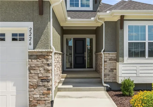 4th image of 2226 Sw Heartland Ct, Lees Summit, MO 64082 | MLS# 2630663