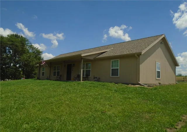 Homes for sale in Odessa, MO | 2898 Blue Bird St, Odessa, MO 64076 | MLS# 2630671
