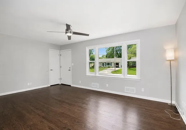 Photo 4 of Sale Pending at 6603 N Holmes St, Kansas City, MO 64118 | MLS# 2630674 | Listing updated on 2026-08-21