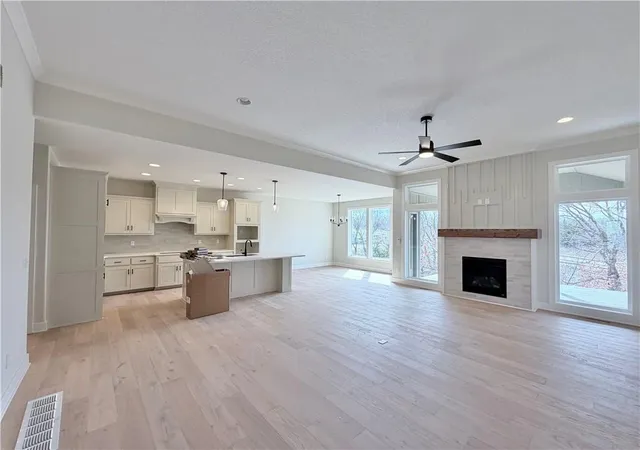 Photo 3 of Single family home for sale at 13775 NW 70th Street, Kansas City, MO 64152 | MLS# 2630676 | Listing updated on 2026-08-25