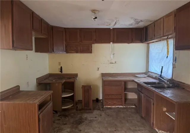 Homes for sale in Parsons, KS | 1522 Wilson Ave, Parsons, KS 67357 | MLS# 2630678