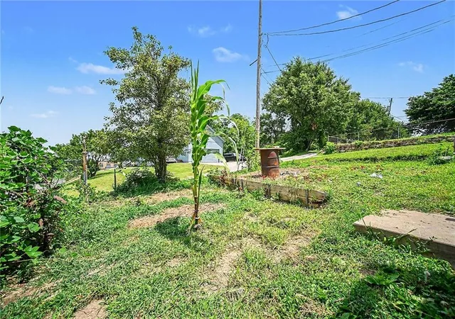 25th image of 1328 Barnett Ave, Kansas City, KS 66102 | MLS# 2630679