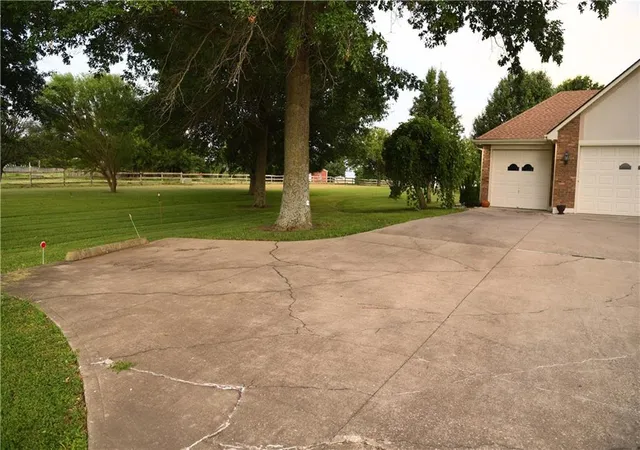 4th image of 19301 E 215Th St, Harrisonville, MO 64701 | MLS# 2630689
