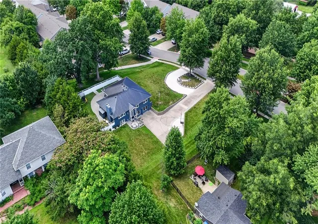 53rd image of 3204 Sw Shadow Brook Dr, Blue Springs, MO 64015 | MLS# 2630690