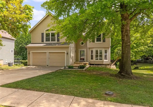 1st image of 1412 N Anne Shirley Dr, Olathe, KS 66061 | MLS# 2630696