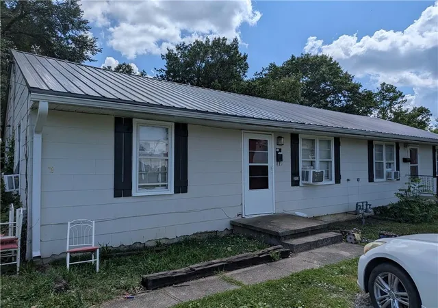 Homes for sale in Warrensburg, MO | 301 303 E Mckissock St, Warrensburg, MO 64093 | MLS# 2630706