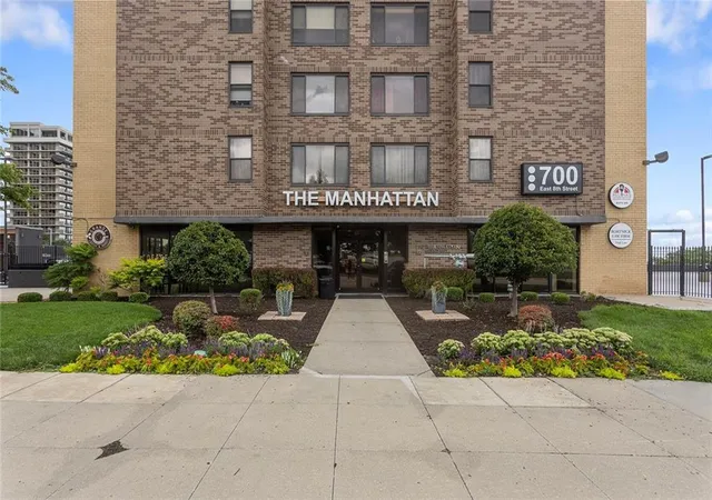 1st image of 700 E 8th St #16 J, Kansas City, MO 64106 | MLS# 2630714
