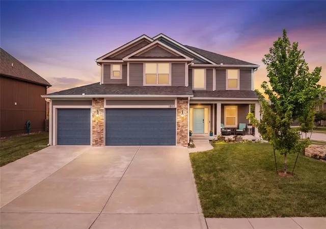 Single family home for sale at 1802 Verbena Ave, Greenwood, MO 64034 | MLS# 2630726