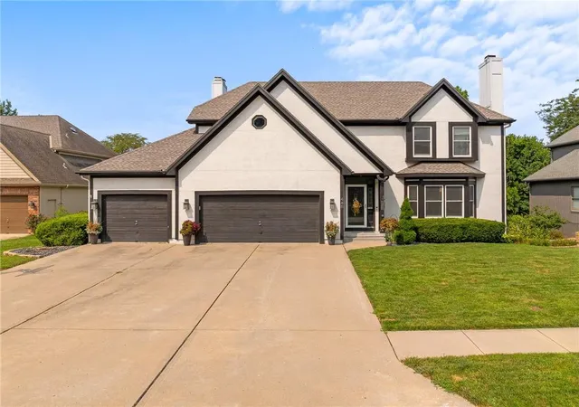 Photo 1 of Sale Pending at 448 Se Youngston Ln, Lee's Summit, MO 64063 | MLS# 2630729 | Listing updated on 2026-08-23