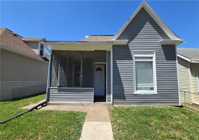 Photo 1 of Sale Pending at 2316 S 10 Street, Saint Joseph, MO 64503 | MLS# 2630735 | Listing updated on 2026-08-02