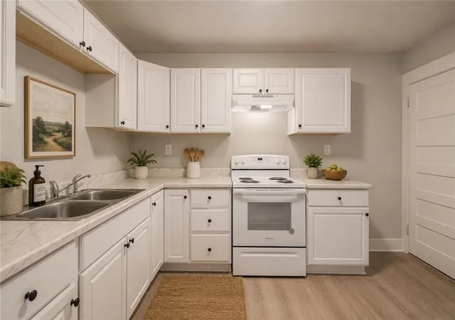 Photo 3 of Single family home for sale at 3428 Park Ave, Kansas City, MO 64109 | MLS# 2630762 | Listing updated on 2026-08-23