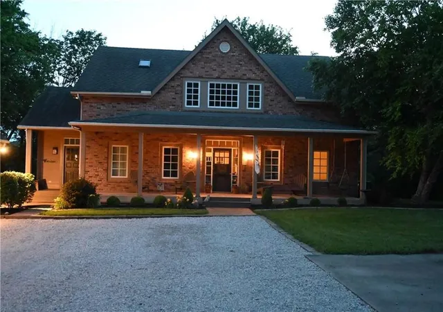 3rd image of 14 Timber Lake Rd, Lane, KS 66042 | MLS# 2630766