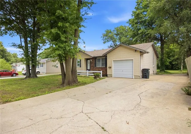 Homes for sale in Fort Scott, KS | 1313 S Barbee St, Fort Scott, KS 66701 | MLS# 2630771