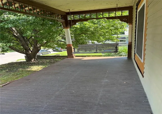 Homes for sale in St Joseph, MO | 108 S 19Th St, St Joseph, MO 64501 | MLS# 2630792