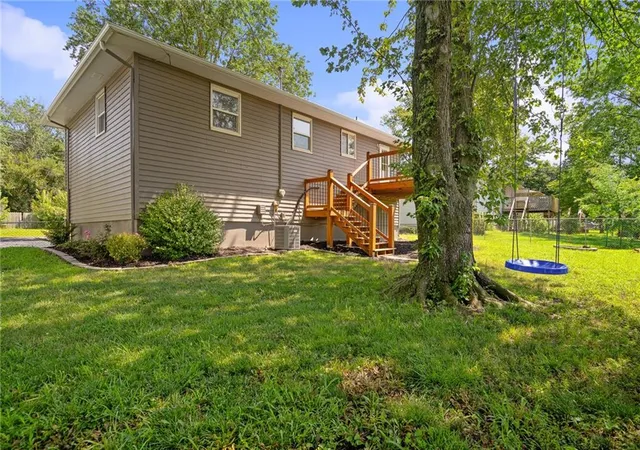 1st image of 305 W South St, Spring Hill, KS 66083 | MLS# 2630794