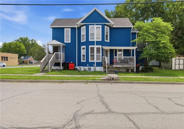 1st image of 200 E Gay St, Warrensburg, MO 64093 | MLS# 2630803