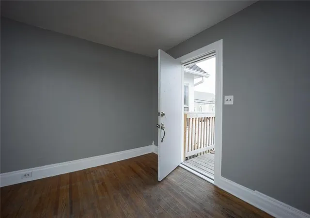 4th image of 200 E Gay St, Warrensburg, MO 64093 | MLS# 2630803