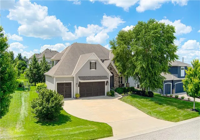 2nd image of 9405 W 163rd Pl, Stilwell, KS 66085 | MLS# 2630804