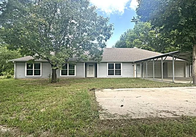 1st image of 2261 Cr 4100 N/a, Coffeyville, KS 67337 | MLS# 2630823