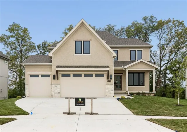 Single family home for sale at 1957 Longview Dr, Liberty, MO 64068 | MLS# 2630825