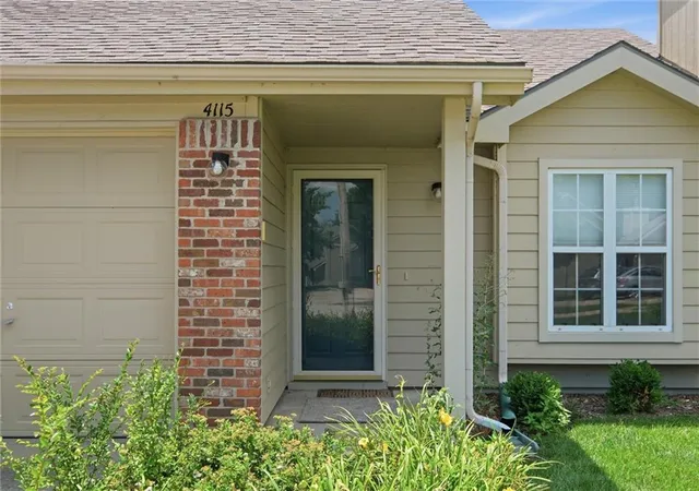 Homes for sale in Lawrence, KS | 4115 W 26Th Ter, Lawrence, KS 66047 | MLS# 2630827