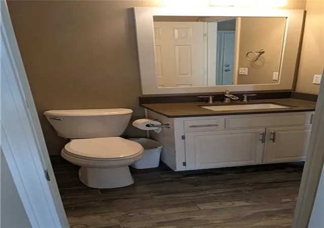 Photo 1 of Single family home for sale at 324 NE Woodbury Dr, Lees Summit, MO 64086 | MLS# 2630833 | Listing updated on 2026-08-25