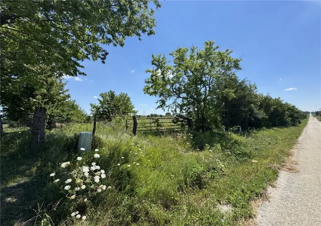 1st image of Tbd Se 251 Rd, Warrensburg, MO 64093 | MLS# 2630854