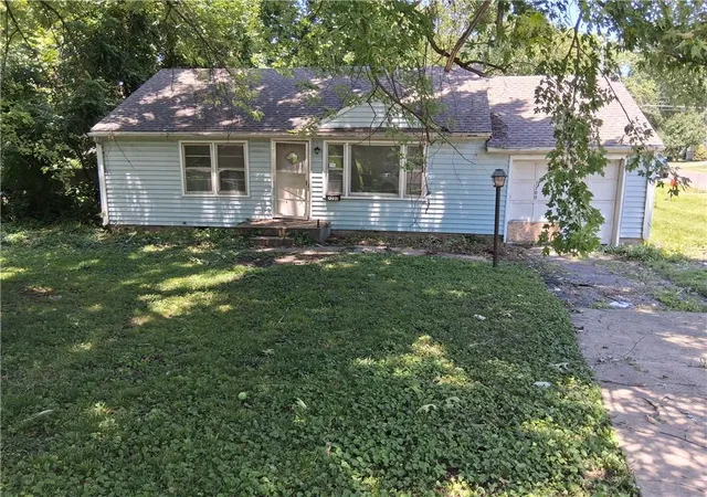 Homes for sale in Mission, KS | 7700 W 65th Ter, Mission, KS 66202 | MLS# 2630857