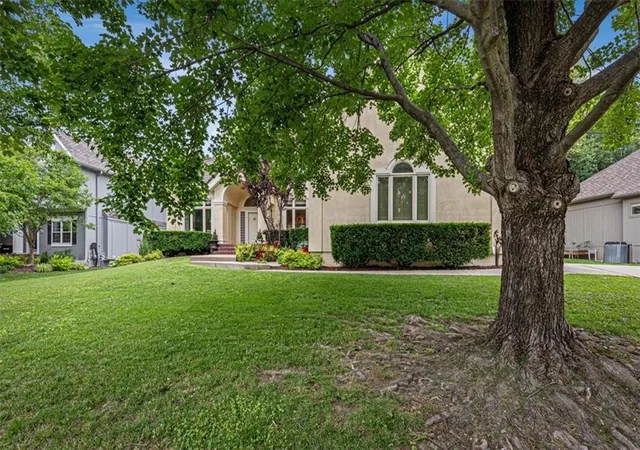 Photo 3 of Single family home for sale at 14612 W 50th Street, Shawnee, KS 66216 | MLS# 2630861 | Listing updated on 2026-09-12