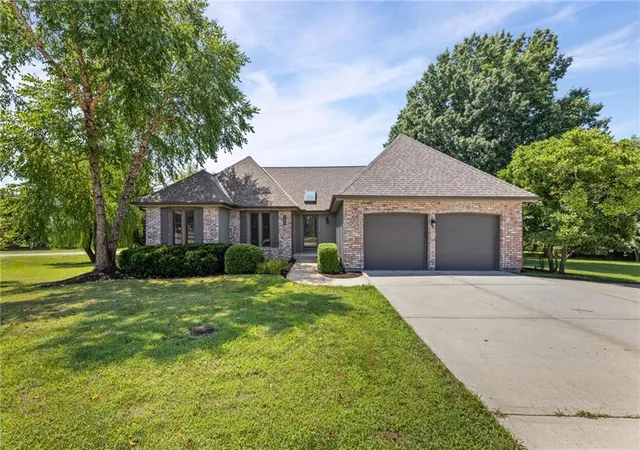 1st image of 10365 W 159th St, Overland Park, KS 66221 | MLS# 2630872