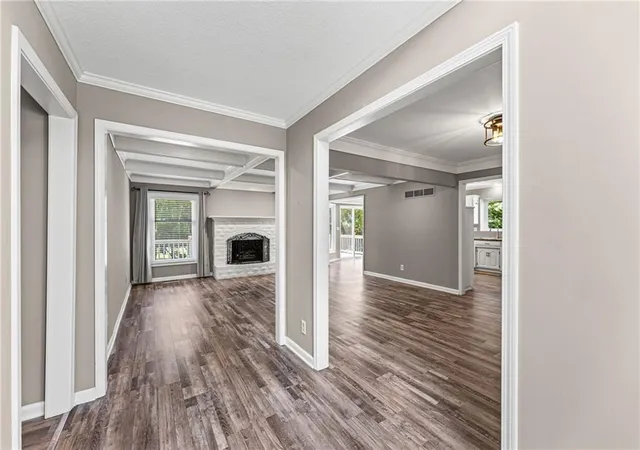 4th image of 10365 W 159Th St, Overland Park, KS 66221 | MLS# 2630872
