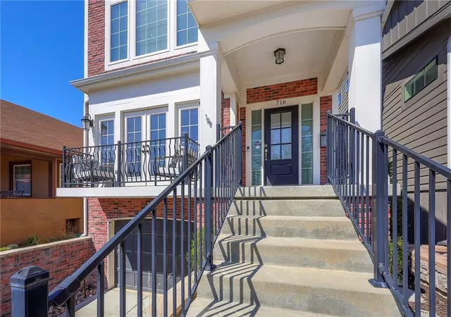 Photo 2 of Single family home for sale at 716 W 45th Street, Kansas City, MO 64111 | MLS# 2630890 | Listing updated on 2026-09-05