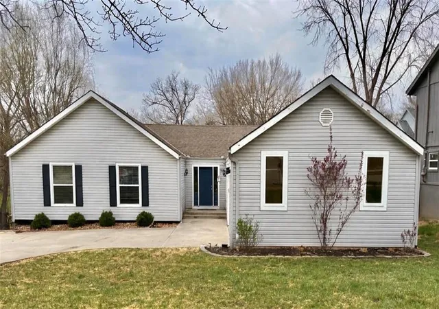 1st image of 7400 N Granby Ave, Kansas City, MO 64151 | MLS# 2630894