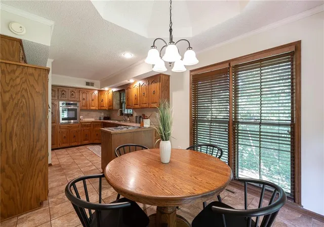 3rd image of 9819 Howard Rd, Lee's Summit, MO 64086 | MLS# 2630917