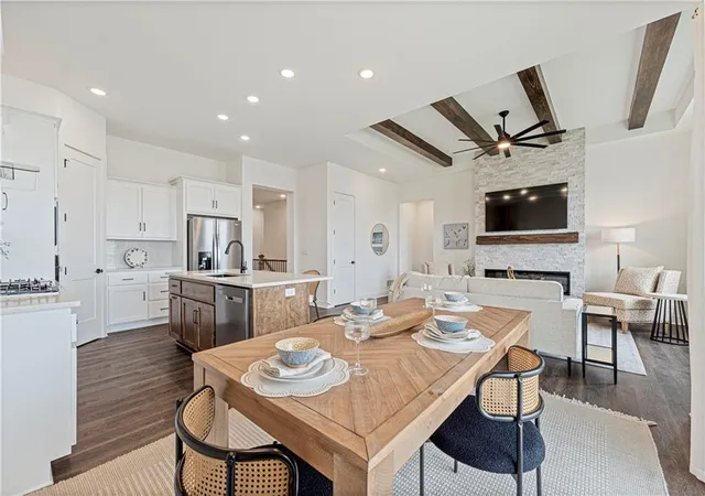 1st image of 1800 Nw 105th St, Kansas City, MO 64155 | MLS# 2630934