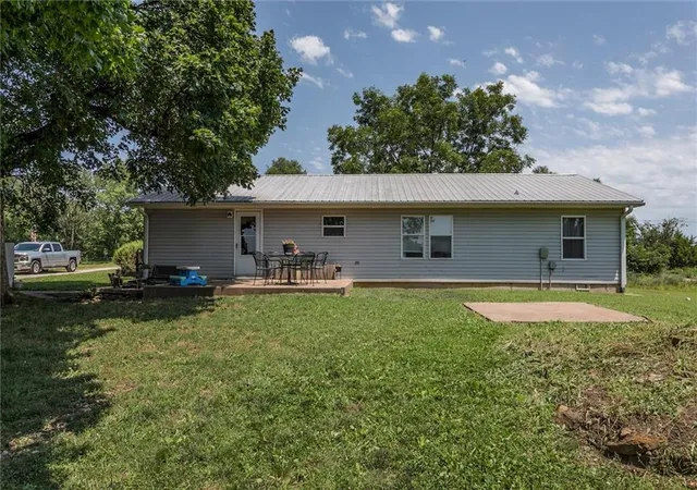 Homes for sale in Amoret, MO | 9009 Nw County Road 2002 Road, Amoret, MO 64722 | MLS# 2630947