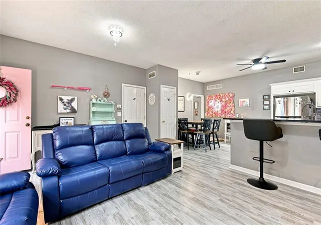 Photo 3 of Sale Pending at 724 S Woodson Ln, Gardner, KS 66030 | MLS# 2630957 | Listing updated on 2026-08-01
