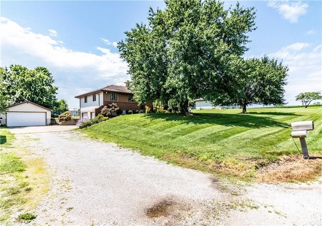 Homes for sale in Lexington, MO | 12064 Mike Rd, Lexington, MO 64067 | MLS# 2630959