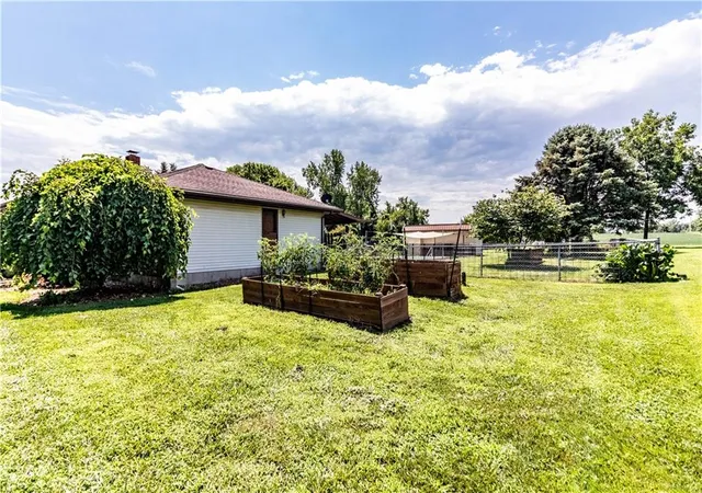 Homes for sale in Lexington, MO | 12064 Mike Rd, Lexington, MO 64067 | MLS# 2630959
