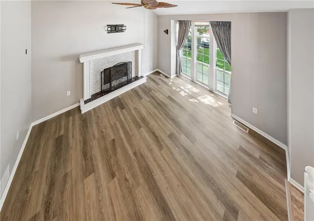 4th image of 4904 Rosehill Dr, Shawnee, KS 66216 | MLS# 2630971