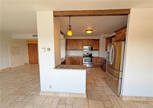 5th image of 333 W Meyer Blvd #1215, Kansas City, MO 64113 | MLS# 2630983