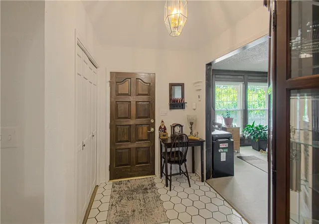 Photo 4 of Sale Pending at 7600 N Park Ave, Kansas City, MO 64118 | MLS# 2630986 | Listing updated on 2026-08-03
