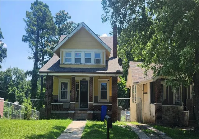 1st image of 3003 Parkwood Blvd, Kansas City, KS 66104 | MLS# 2630996