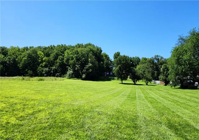 Homes for sale in Paola, KS | 201 Baptiste Dr, Paola, KS 66071 | MLS# 2630997
