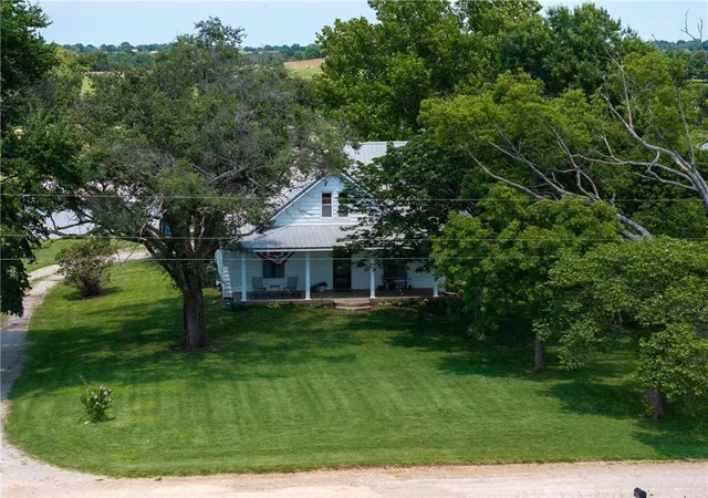 Photo 3 of Single family home for sale at 835 NW 950 Road, Blairstown, MO 64726 | MLS# 2630998 | Listing updated on 2026-10-04