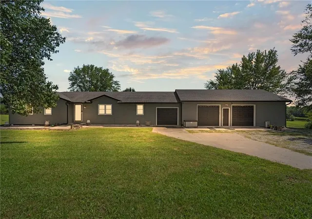 Single family home for sale at 17739 Eisenhower Rd, Leavenworth, KS 66048 | MLS# 2631009