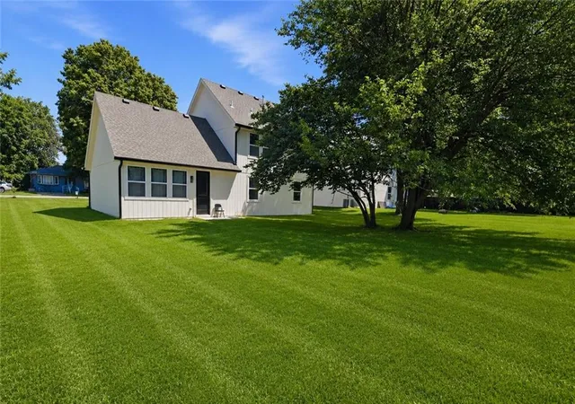 38th image of 413 W Walnut St, Cleveland, MO 64734 | MLS# 2631032