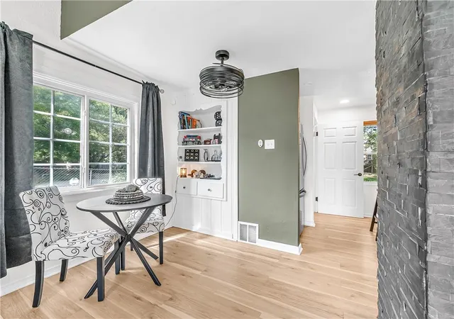 Photo 3 of Single family home for sale at 1400 E 76th Terrace, Kansas City, MO 64131 | MLS# 2631057 | Listing updated on 2026-09-30