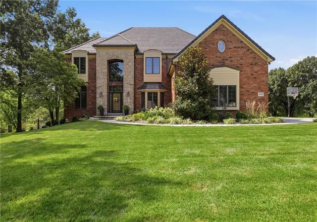 1st image of 4402 Bittersweet Ln, Blue Springs, MO 64015 | MLS# 2631079
